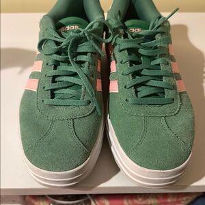 adidas VL Court Bold Sneakers in Green with Pink Stripes Women’s size 8